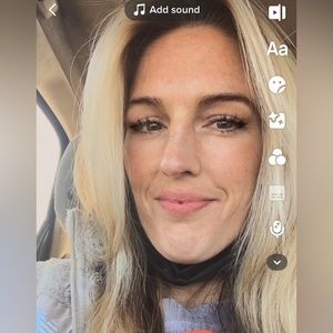 Meet your Posher, April